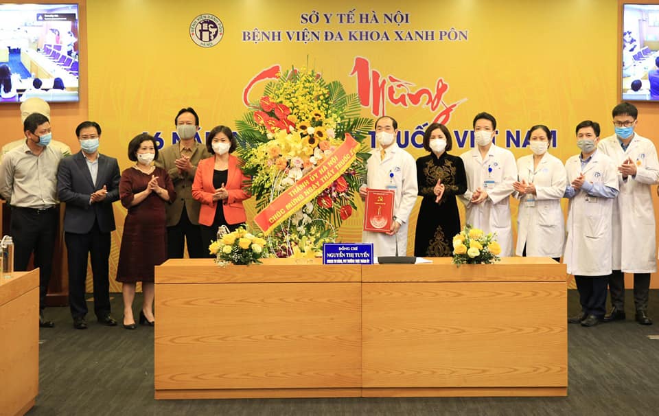 LÃNH ĐẠO THÀNH PHỐ THĂM, TẶNG QUÀ BỆNH VIỆN ĐA KHOA XANH PÔN