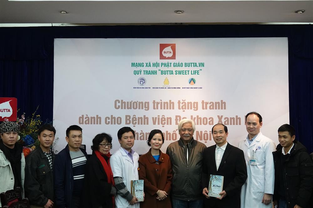 BỆNH VIỆN ĐA KHOA XANH PÔN TIẾP NHẬN 50 BỨC TRANH DO QUỸ THIỆN NGUYỆN TRAO TẶNG