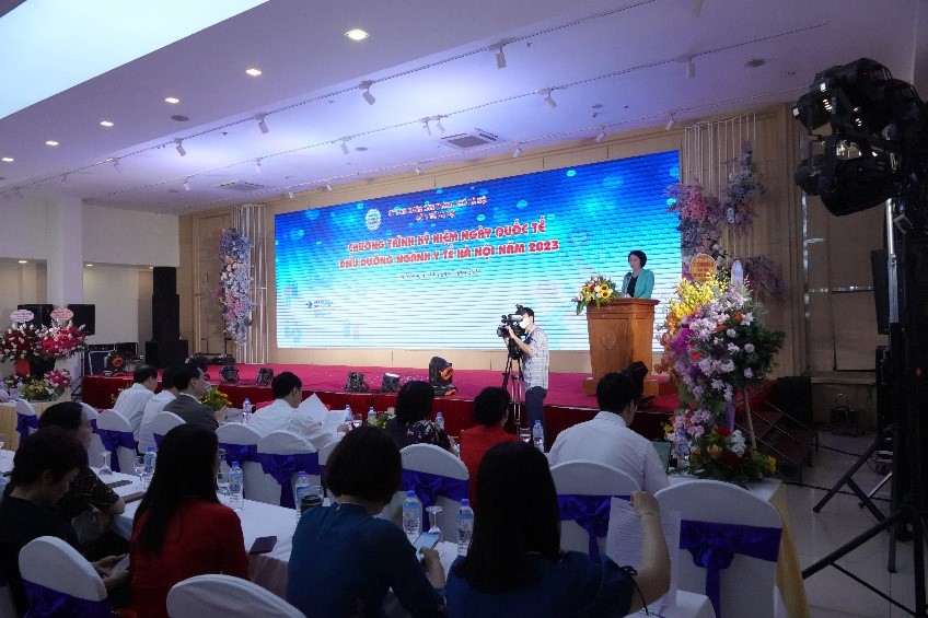 Điều dưỡng ngành y tế Hà Nội phát triển cùng Thủ đô