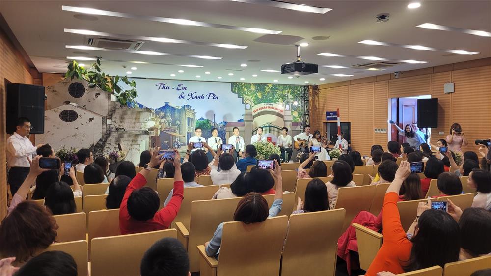 Thu – Em và Xanh pôn